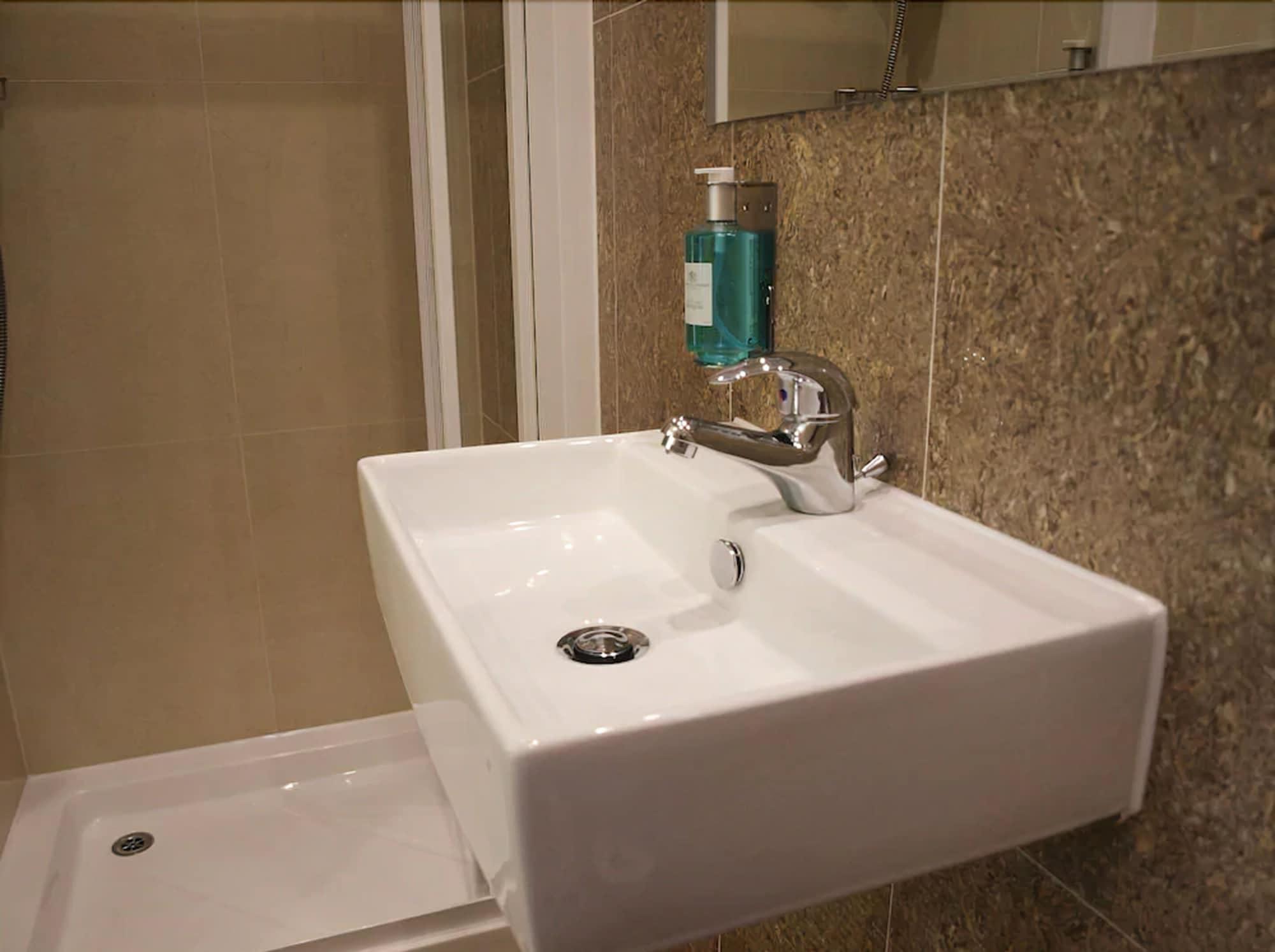 Simply Rooms & Suites Londres Extérieur photo