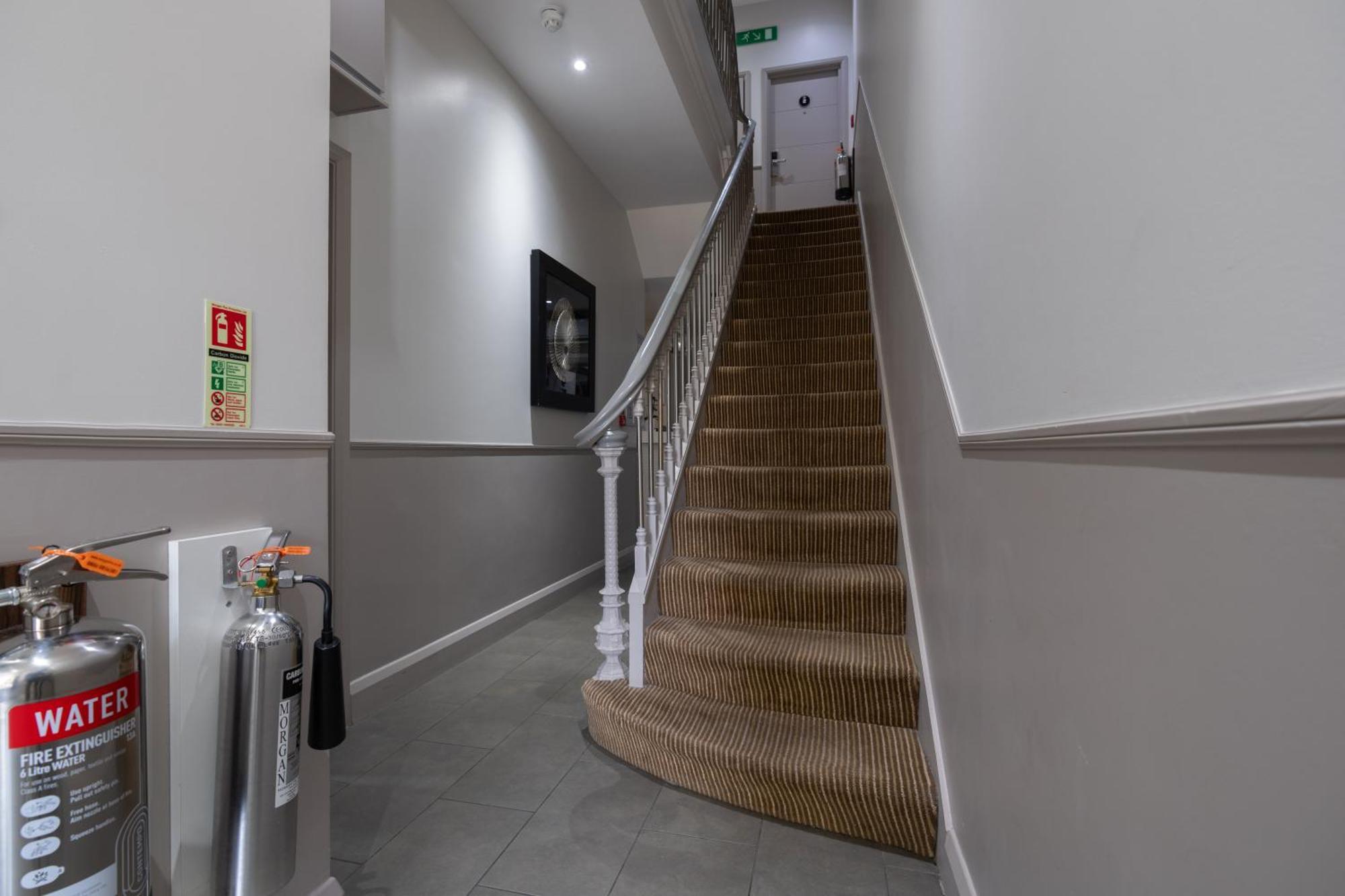 Simply Rooms & Suites Londres Extérieur photo